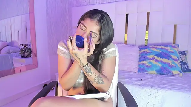 bonnie sm online show from 16, 10, 2025