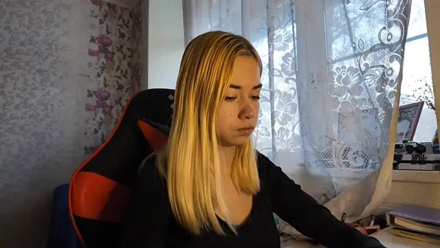 Witching Moon online show from 14, 11, 2025