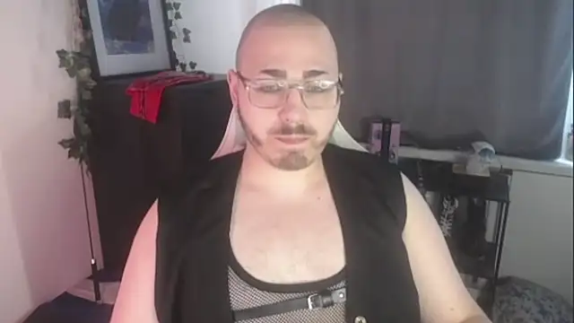 Snapshot of FabianKinky chatting on 11, 9, 2025 FabianKinky online show from 11, 9, 2025