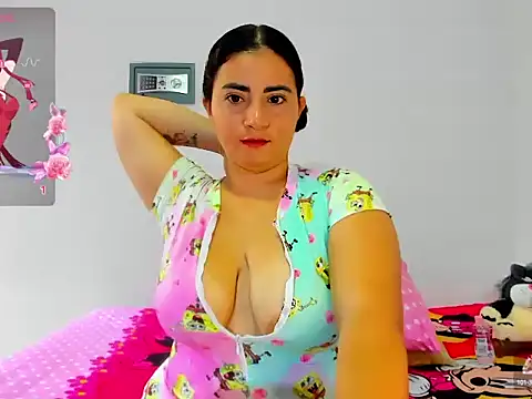 Snapshot of Eva_dirtshow chatting on 1, 10, 2025 Eva dirtshow online show from 1, 10, 2025