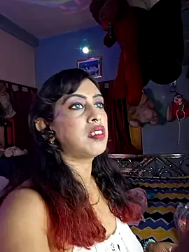 Snapshot of Love_Beauty01 chatting on 24, 6, 2026 Love Beauty01 online show from 24, 6, 2026