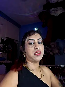 Snapshot of Love_Beauty01 chatting on 9, 7, 2026 Love Beauty01 online show from 9, 7, 2026