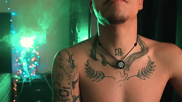 AlphaMasterXxx online show from 8, 4, 2026