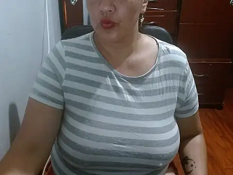 Snapshot of penelopefuckass chatting on 7, 10, 2025 penelopefuckass online show from 7, 10, 2025