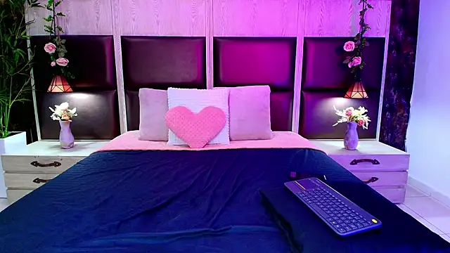 Snapshot of Nxy_murtualer chatting on 1, 10, 2025 Nxy murtualer online show from 1, 10, 2025