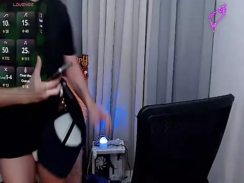 Snapshot of pinkcock_froi2305 chatting on 24, 10, 2025 pinkcock froi2305 online show from 24, 10, 2025