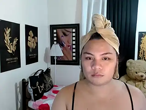 TSbrianaHugeCock online show from 13, 2, 2026