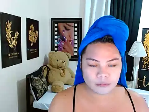 TSbrianaHugeCock online show from 14, 3, 2026