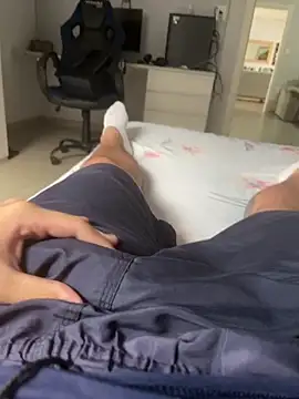 Novinho16cmz online show from 22, 9, 2025