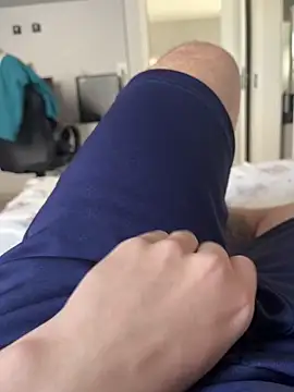 Novinho16cmz online show from 6, 11, 2025