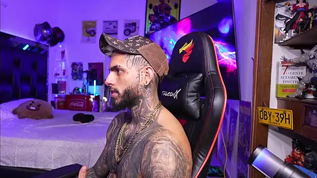 logan hugh8 online show from 13, 3, 2026