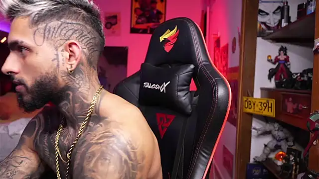 logan hugh8 online show from 8, 4, 2026