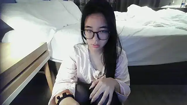 Snapshot of luluya1314 chatting on 25, 10, 2025 luluya1314 online show from 25, 10, 2025