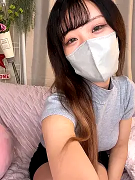 emiiiii1001 online show from 27, 9, 2025