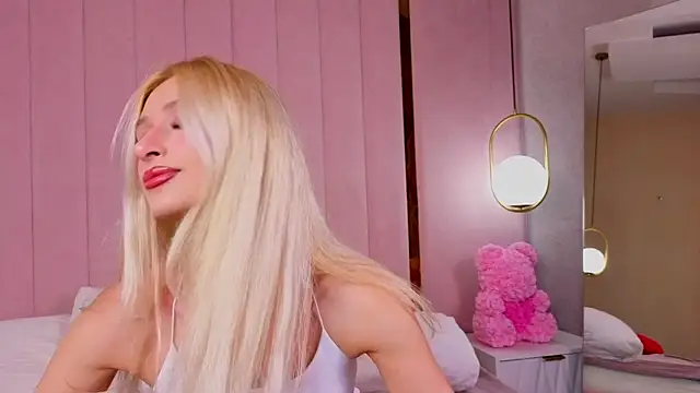 Monica Leen online show from 8, 10, 2025