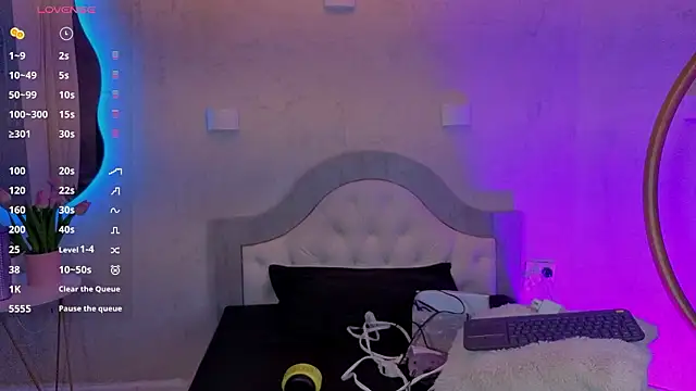 MiaWonderfull online show from 31, 7, 2026
