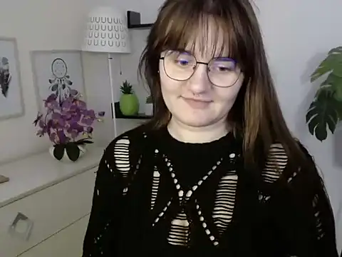 Julie Diamond online show from 27, 10, 2025