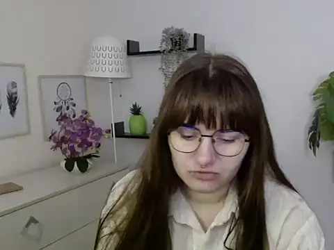 Julie Diamond online show from 24, 11, 2025