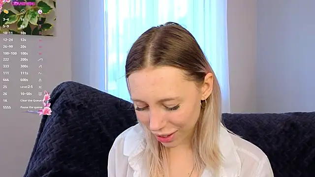 NyxaThorn online show from 23, 9, 2025