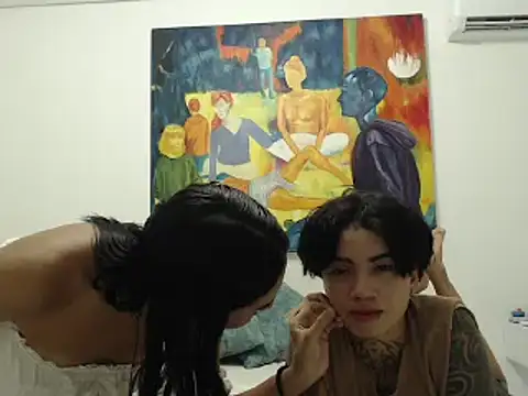 Snapshot of ParisAndVi chatting on 10, 9, 2025 ParisAndVi online show from 10, 9, 2025