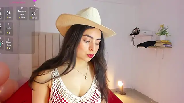 sashaa petit online show from 17, 10, 2025