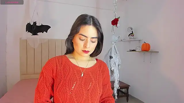 sashaa petit online show from 20, 10, 2025