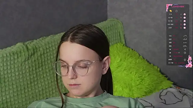 Violetwin online show from 26, 2, 2026