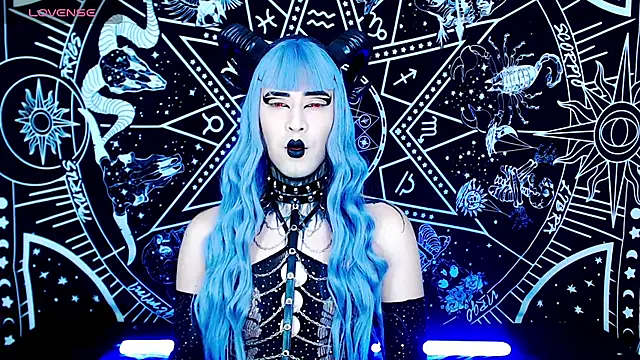 naomi satan online show from 9, 10, 2025