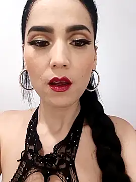 Snapshot of jamila_zair chatting on 9, 11, 2025 jamila zair online show from 9, 11, 2025