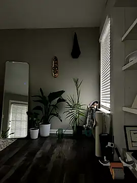 Flowerdaddyxh online show from 13, 1, 2026