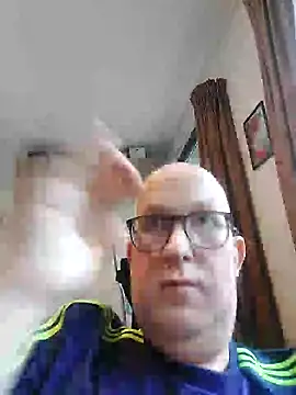Snapshot of geilerd122 chatting on 6, 10, 2025 geilerd122 online show from 6, 10, 2025