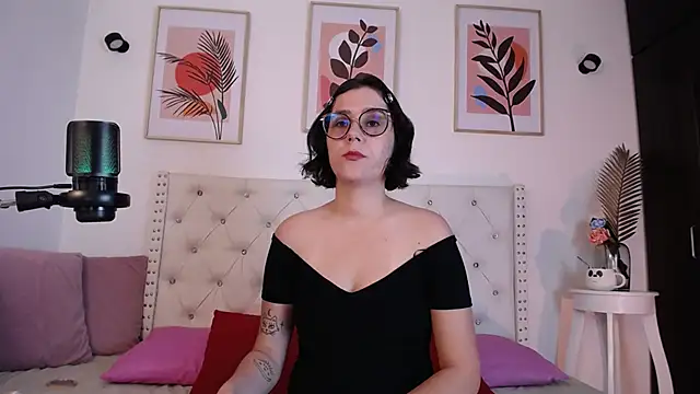 Snapshot of barbyehot chatting on 7, 11, 2025 barbyehot online show from 7, 11, 2025