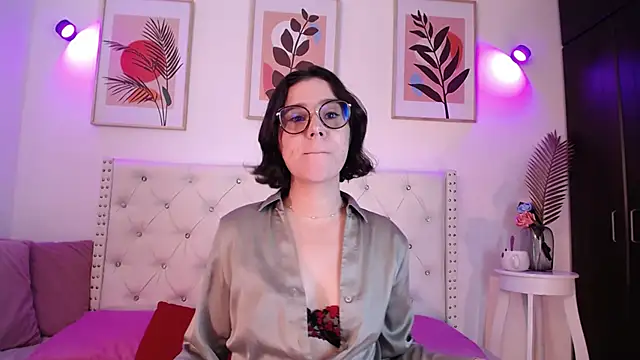 Snapshot of barbyehot chatting on 9, 11, 2025 barbyehot online show from 9, 11, 2025