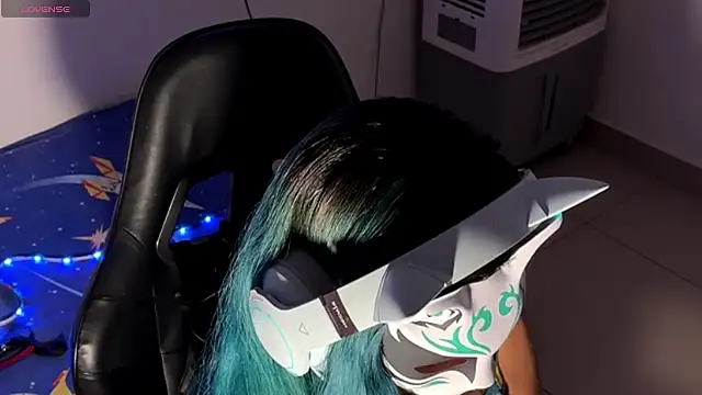 Snapshot of bluesubmissive chatting on 28, 10, 2025 bluesubmissive online show from 28, 10, 2025