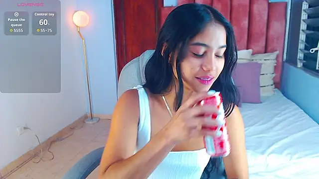 Milaa Star  online show from 15, 10, 2025