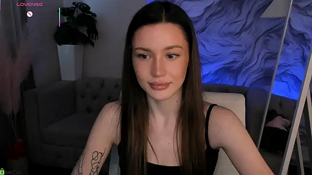 Aria Mila online show from 27, 3, 2026