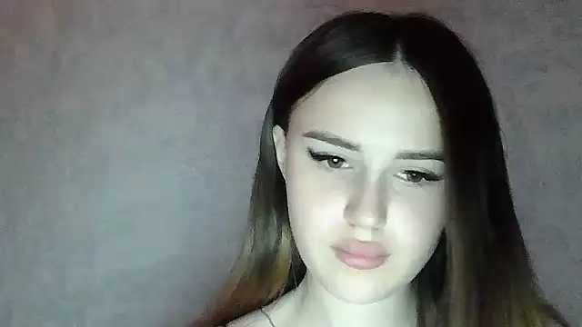 SweetLoraa online show from 18, 6, 2026