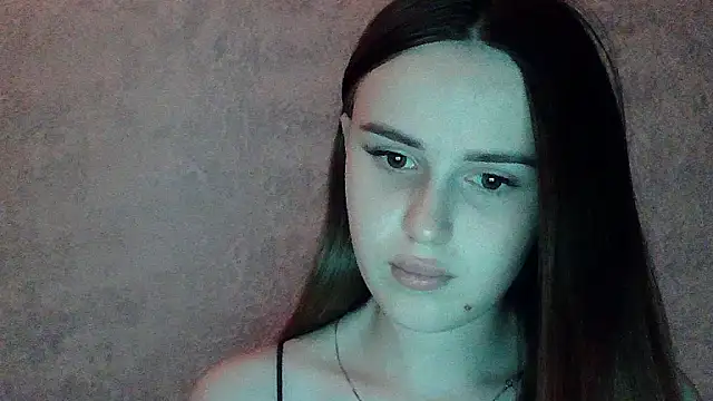 SweetLoraa online show from 23, 6, 2026
