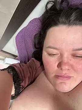 SunnyLeila2101 online show from 11, 2, 2026