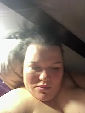 SunnyLeila2101 online show from 6, 3, 2026