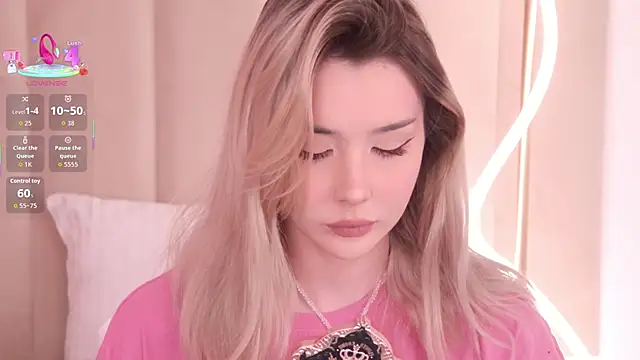 Snapshot of Nesolla chatting on 15, 2, 2026 Nesolla online show from 15, 2, 2026