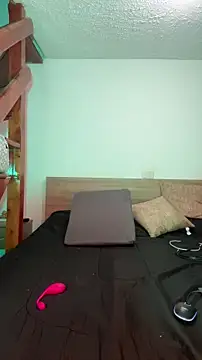 Snapshot of Moon_Blake chatting on 4, 2, 2026 Moon Blake online show from 4, 2, 2026