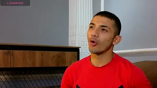 Snapshot of ArturoCardona_ chatting on 13, 10, 2025 ArturoCardona online show from 13, 10, 2025