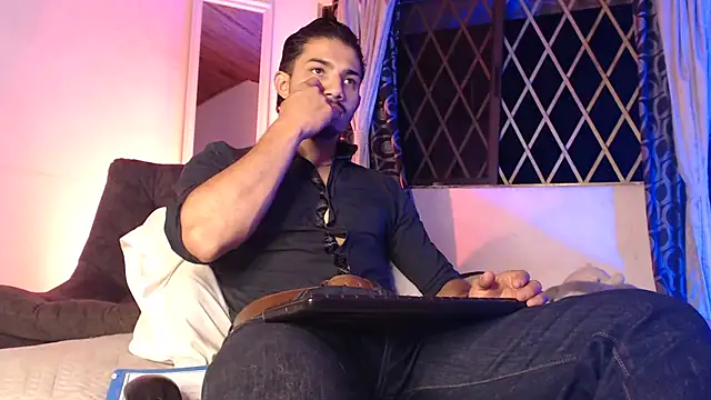 Snapshot of ArturoCardona_ chatting on 26, 4, 2026 ArturoCardona online show from 26, 4, 2026