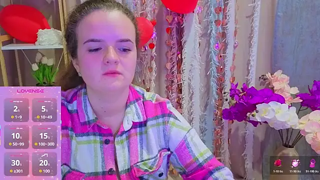 Snapshot of Luisa_Rosee chatting on 19, 2, 2026 Luisa Rosee online show from 19, 2, 2026