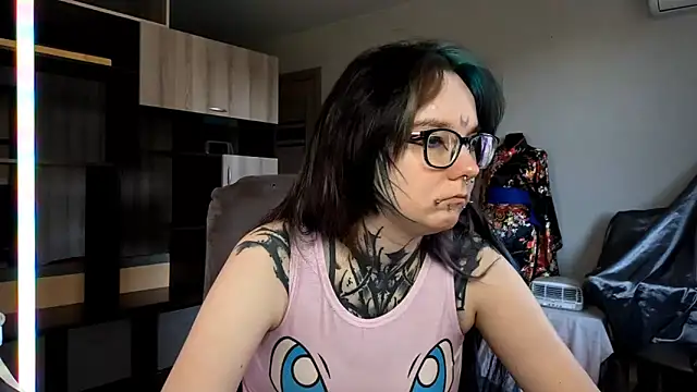 HighelikeGirl online show from 22, 10, 2025