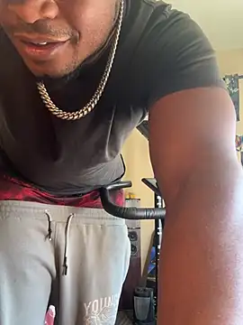 KeYBuMp323 online show from 1, 2, 2026