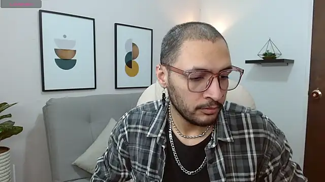   Damian    online show from 4, 11, 2025