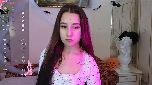 Eva Maller online show from 3, 11, 2025