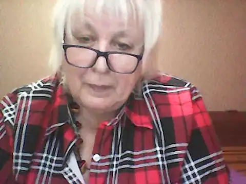 Alexia64231 online show from 7, 10, 2025